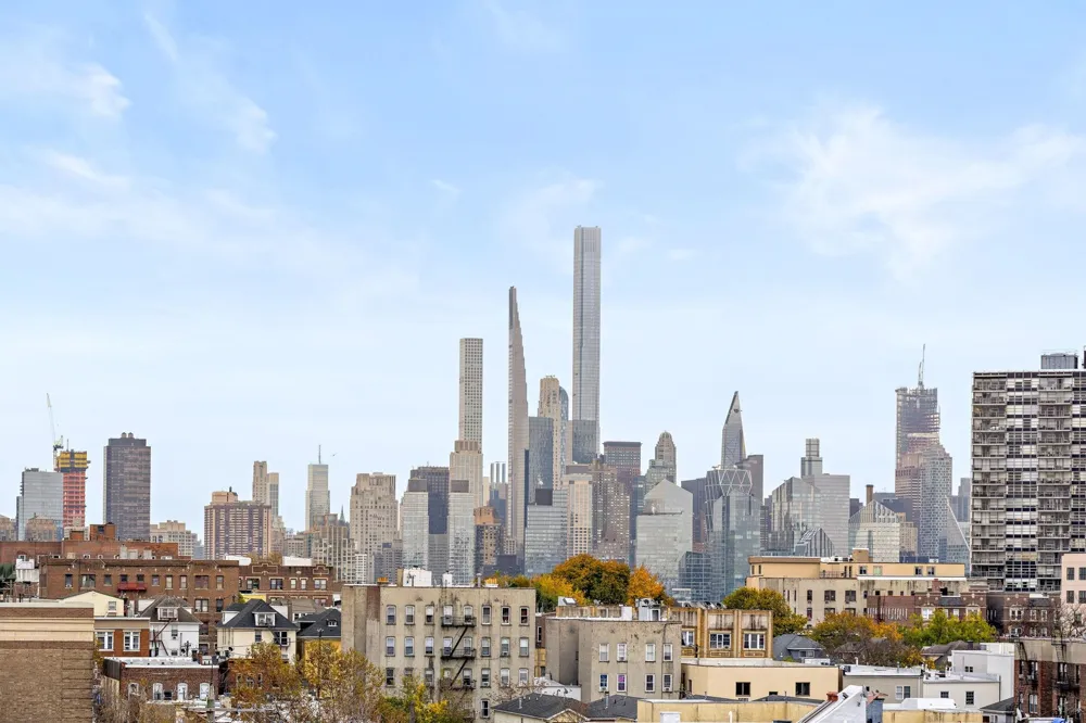 6200 HUDSON AVE West New York, NJ 07093
