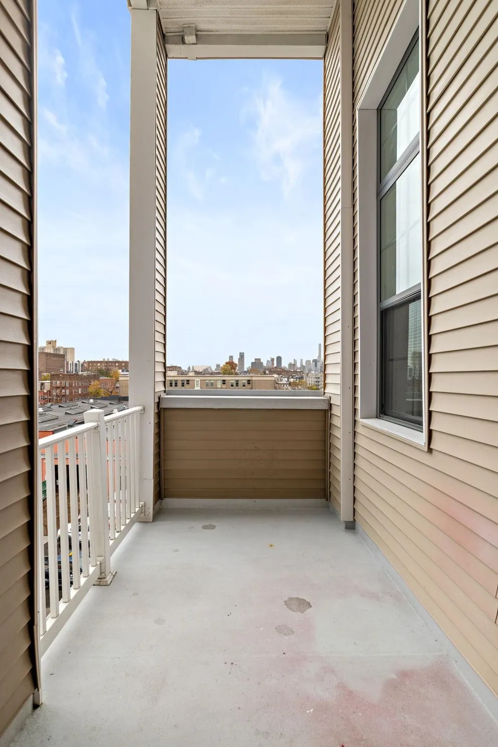6200 HUDSON AVE West New York, NJ 07093