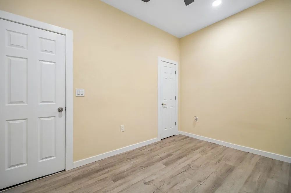 181 W 4TH ST Bayonne, NJ 07002