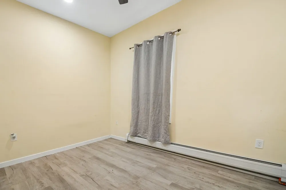 181 W 4TH ST Bayonne, NJ 07002
