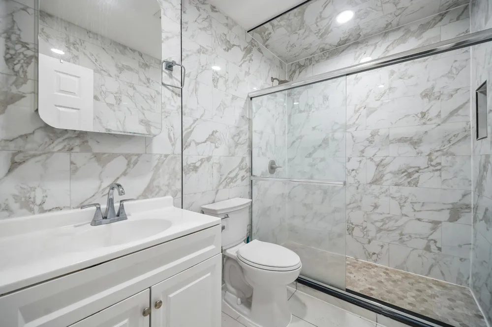 181 W 4TH ST Bayonne, NJ 07002