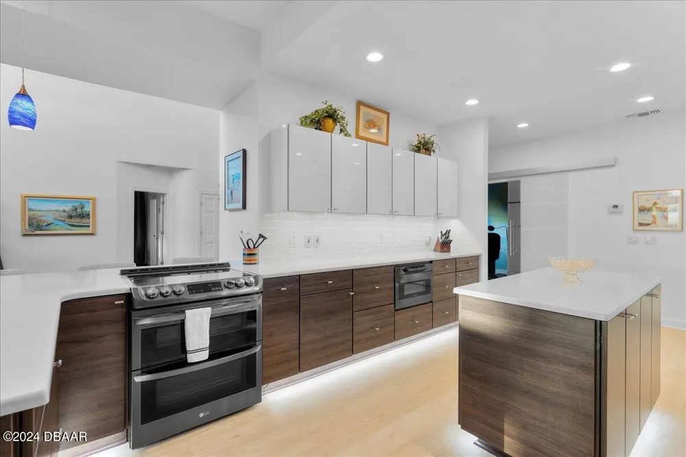 13 Bay Pointe Drive Ormond Beach, FL 32174