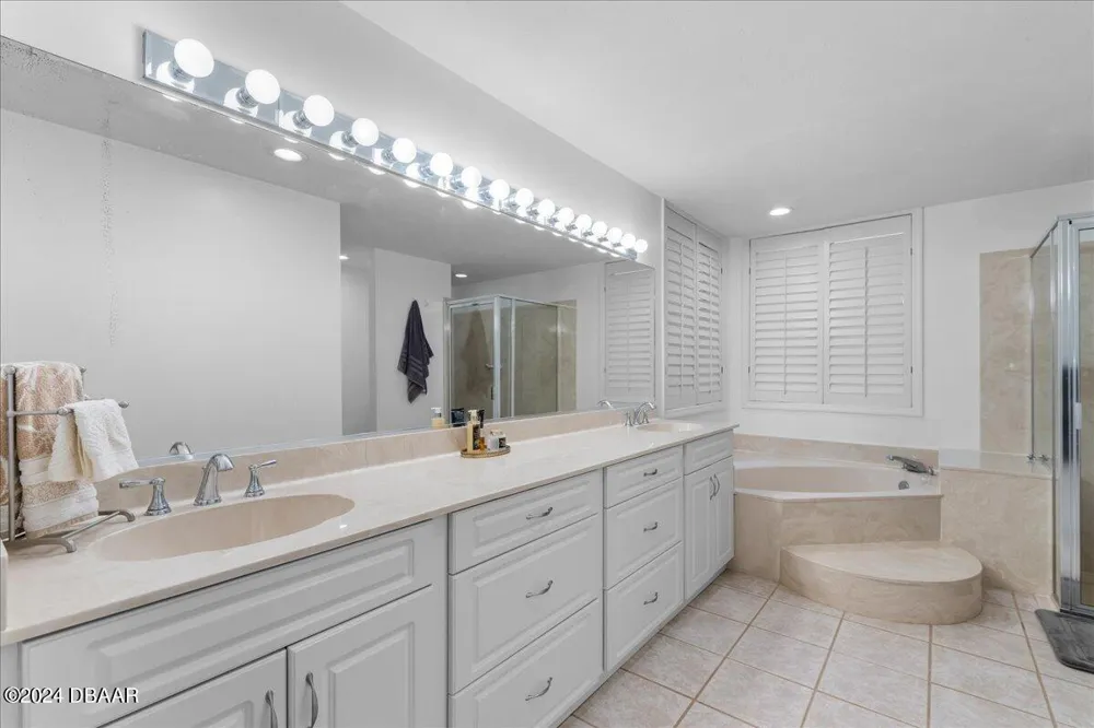 13 Bay Pointe Drive Ormond Beach, FL 32174