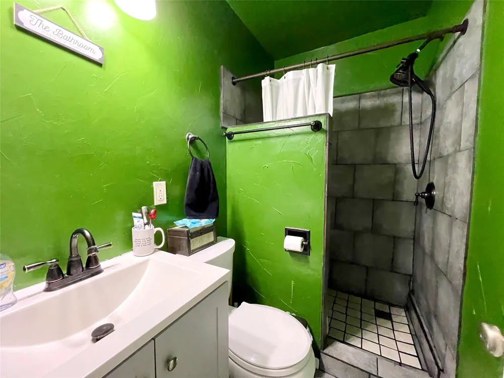 209 Bowie Street Jacksboro, TX 76458
