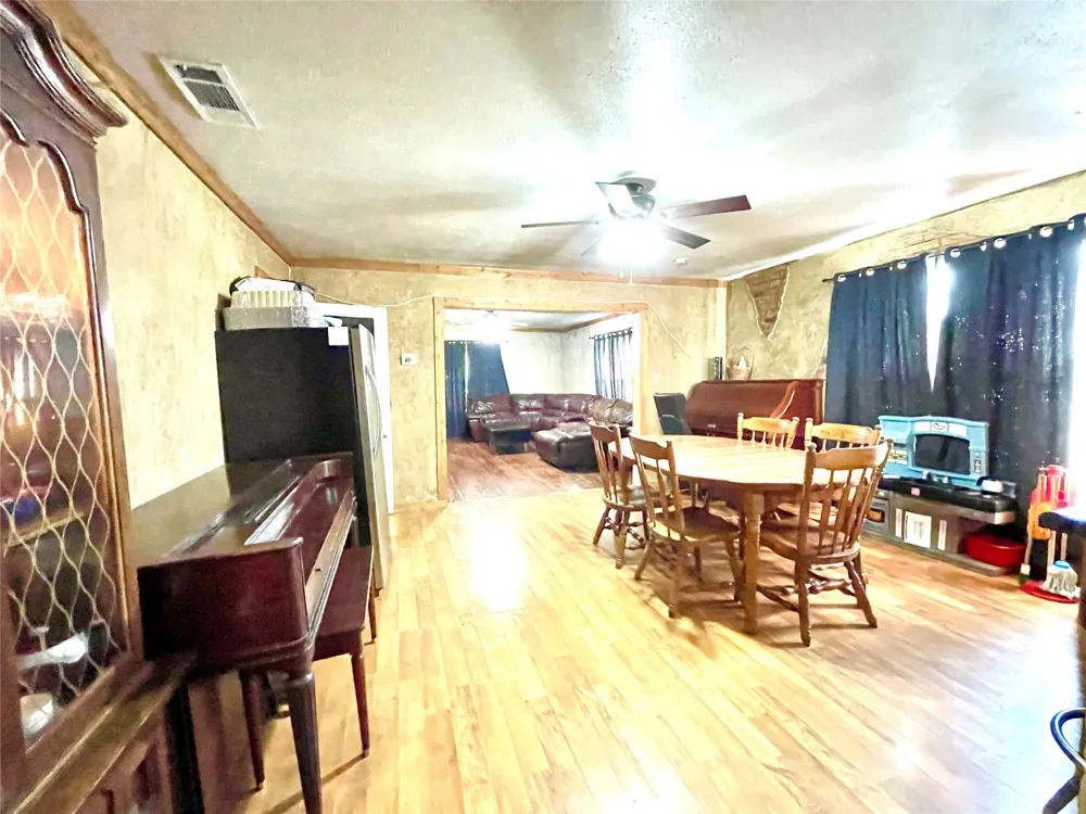 209 Bowie Street Jacksboro, TX 76458