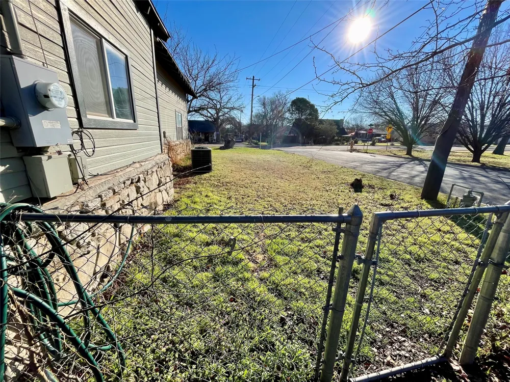 209 Bowie Street Jacksboro, TX 76458