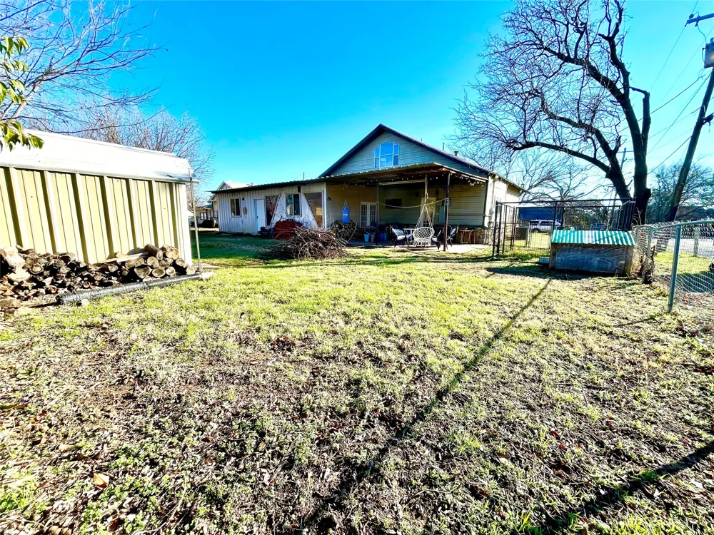 209 Bowie Street Jacksboro, TX 76458