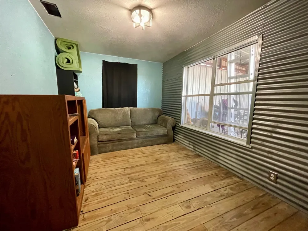 209 Bowie Street Jacksboro, TX 76458