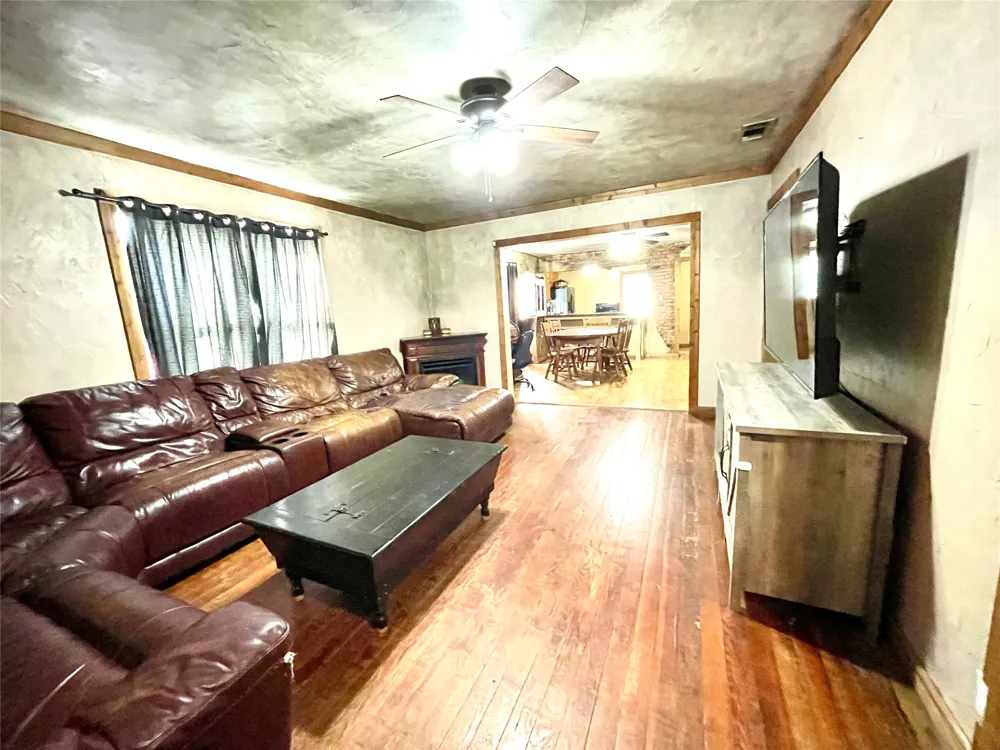 209 Bowie Street Jacksboro, TX 76458