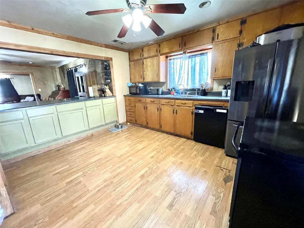 209 Bowie Street Jacksboro, TX 76458