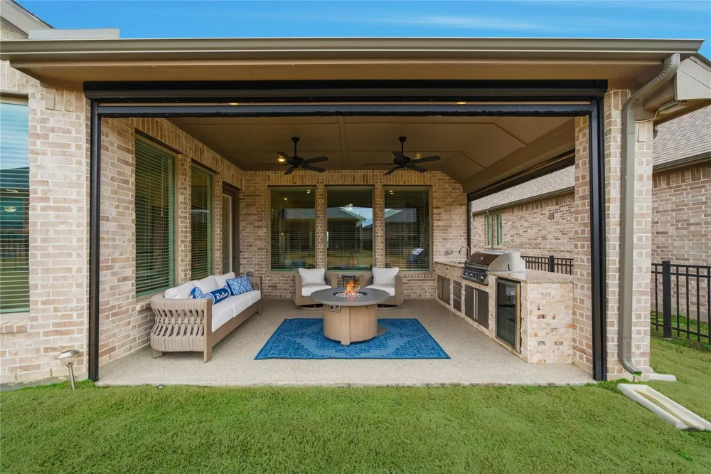 10131 Lehman Drive Willis, TX 77318