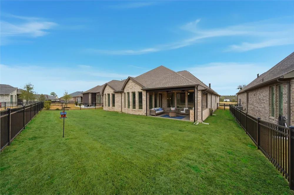 10131 Lehman Drive Willis, TX 77318