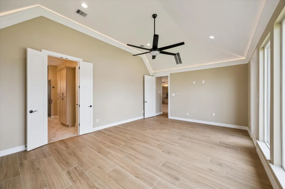 620 Appia Drive Kemah, TX 77565