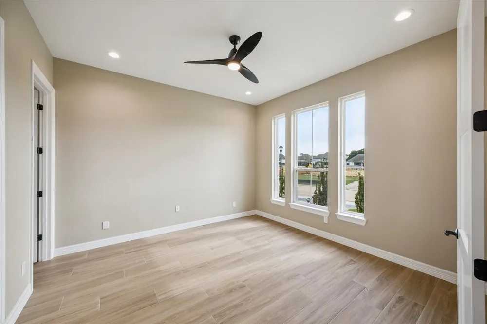 620 Appia Drive Kemah, TX 77565