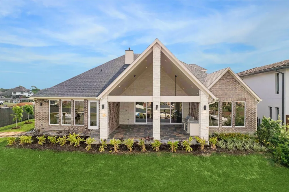 620 Appia Drive Kemah, TX 77565