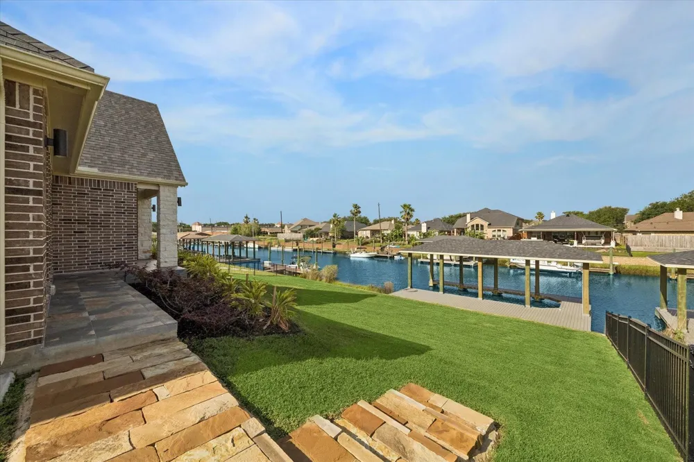 620 Appia Drive Kemah, TX 77565