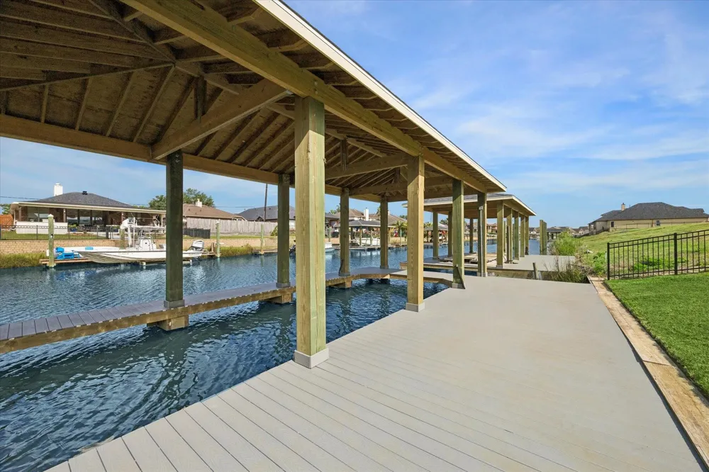 620 Appia Drive Kemah, TX 77565