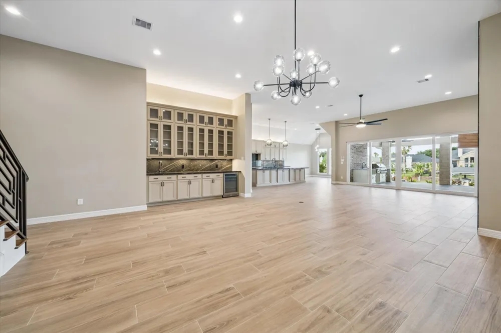 620 Appia Drive Kemah, TX 77565