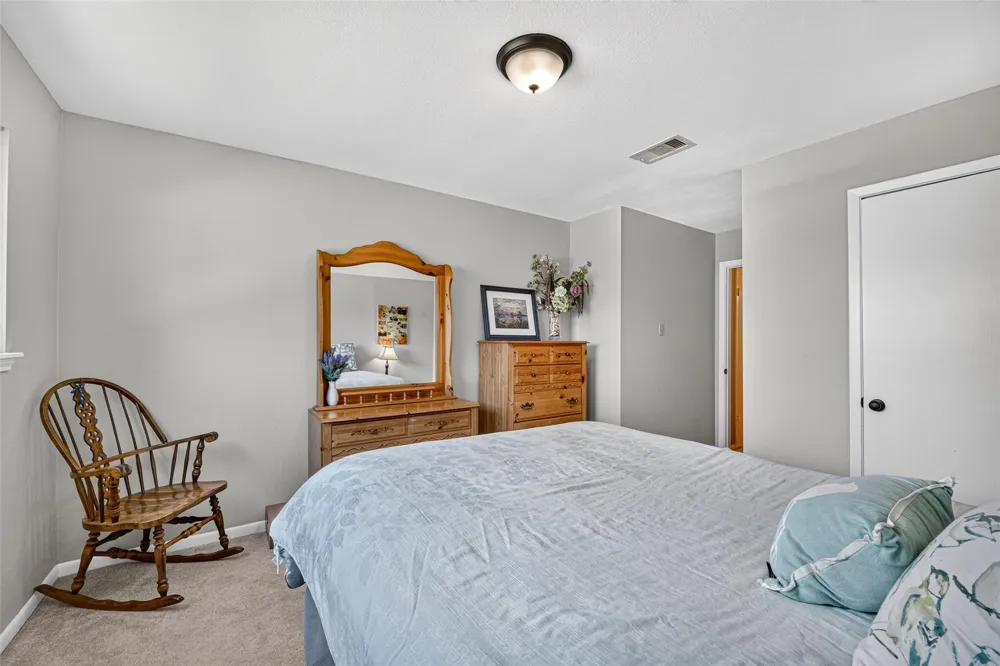4114 Willow Hill Drive Seabrook, TX 77586