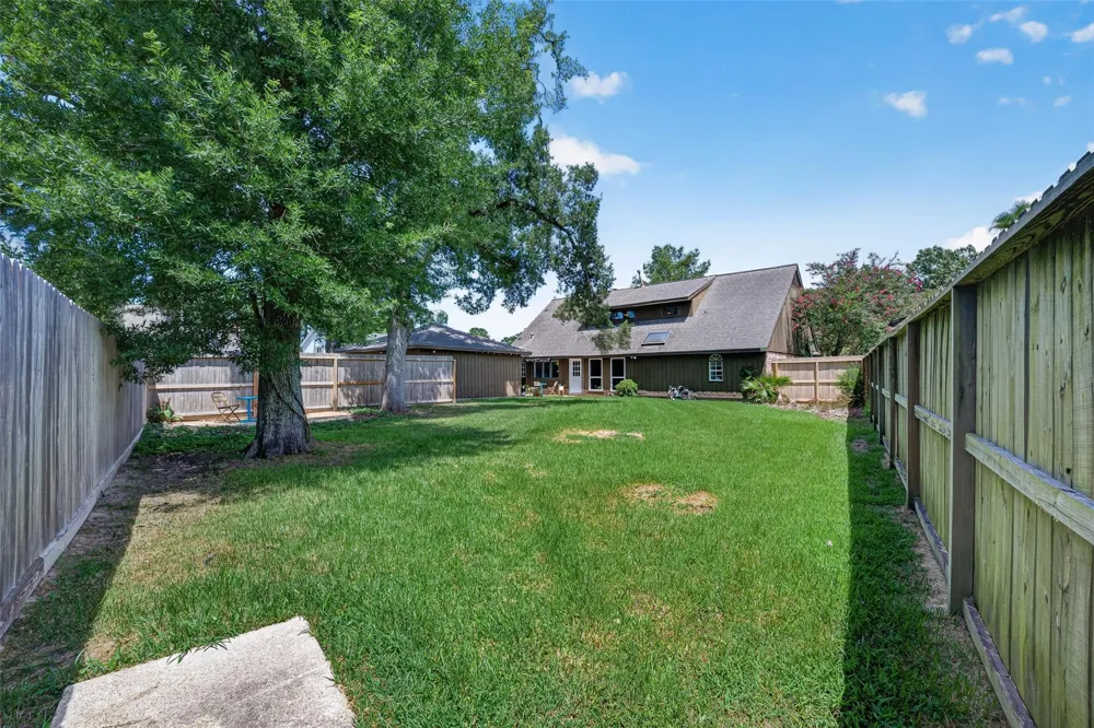 4114 Willow Hill Drive Seabrook, TX 77586