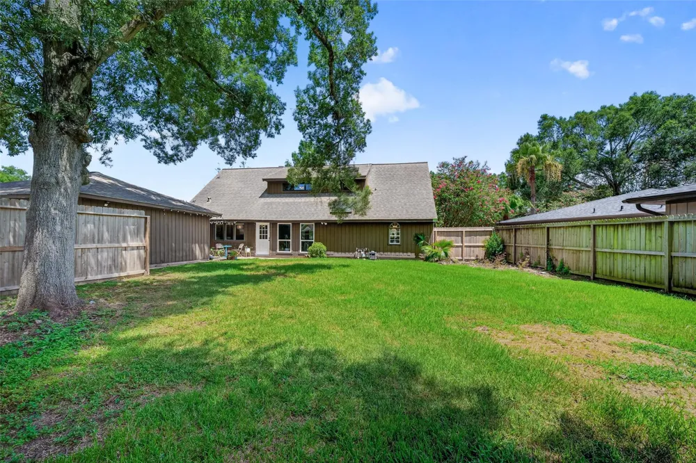 4114 Willow Hill Drive Seabrook, TX 77586