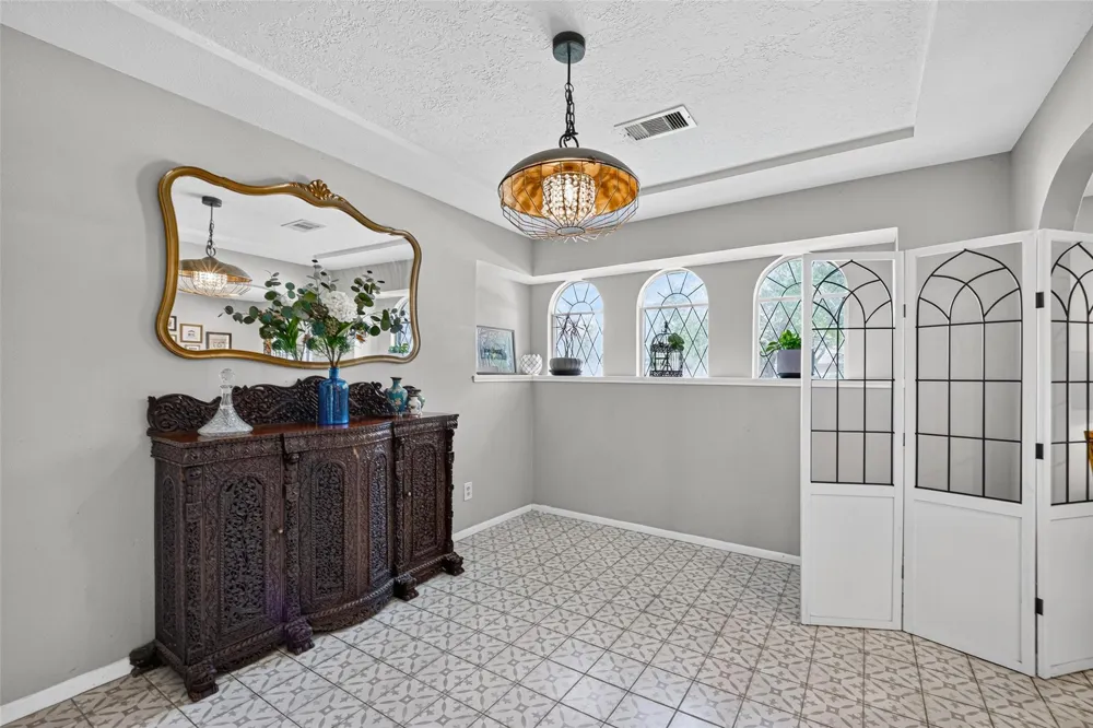 4114 Willow Hill Drive Seabrook, TX 77586