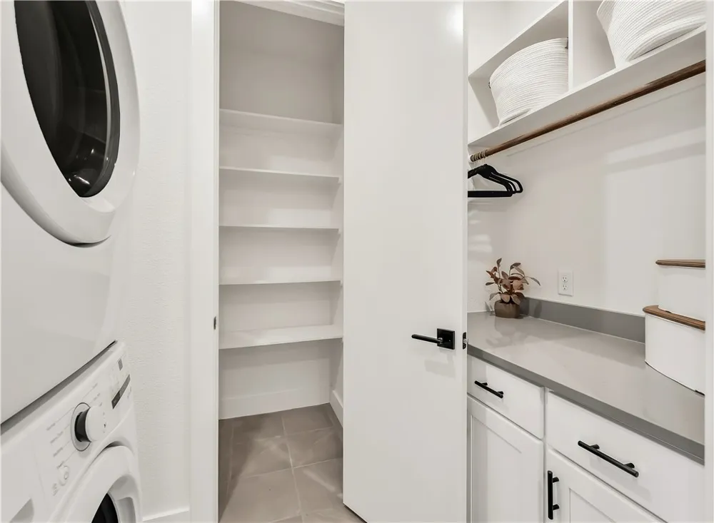 2914 Shepherd #1303 College Station, TX 77840