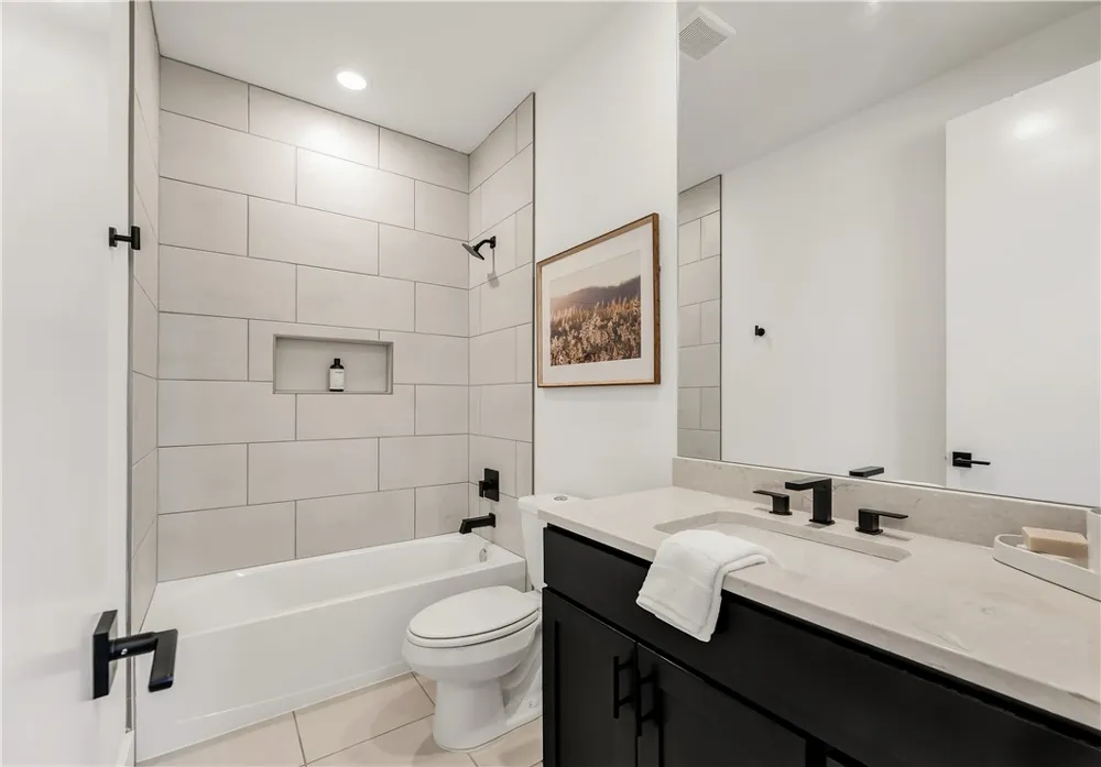 2914 Shepherd #1303 College Station, TX 77840
