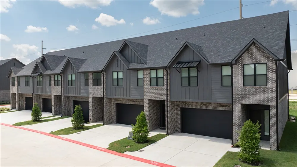 2914 Shepherd #1303 College Station, TX 77840