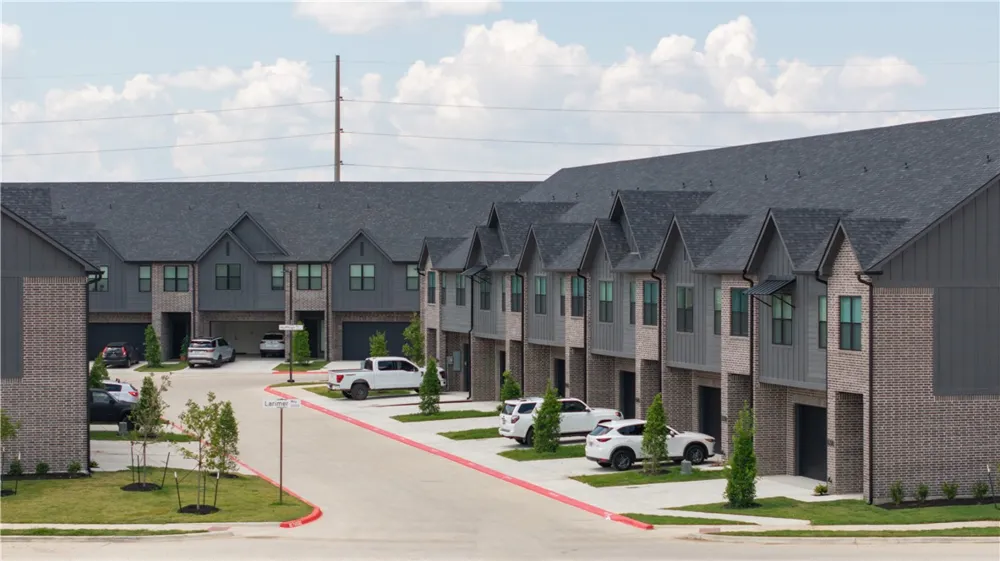 2914 Shepherd #1303 College Station, TX 77840