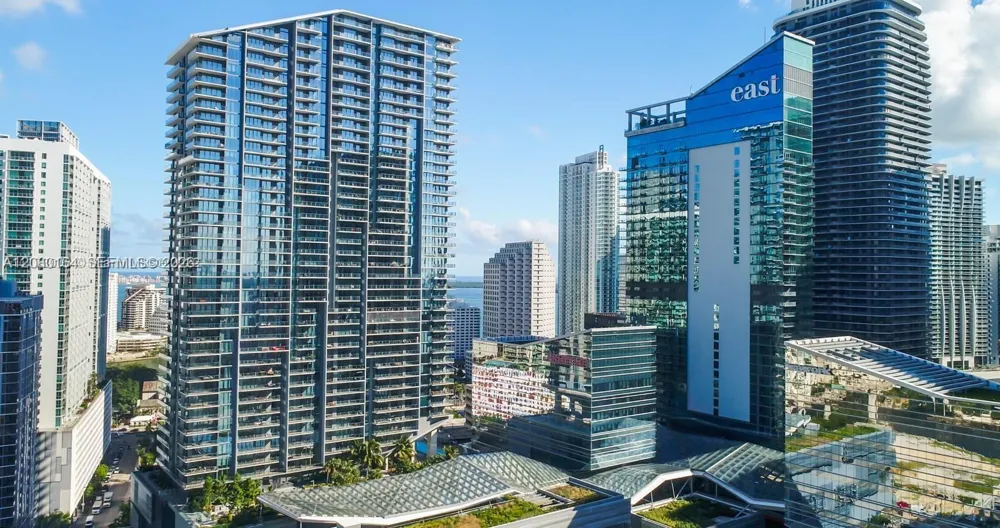 68 SE 6th St #1912 Miami, FL 33131