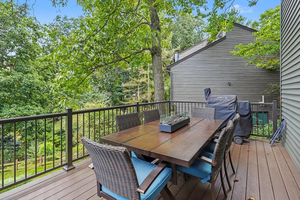 1244 Merry Brook Drive Kalamazoo, MI 49048