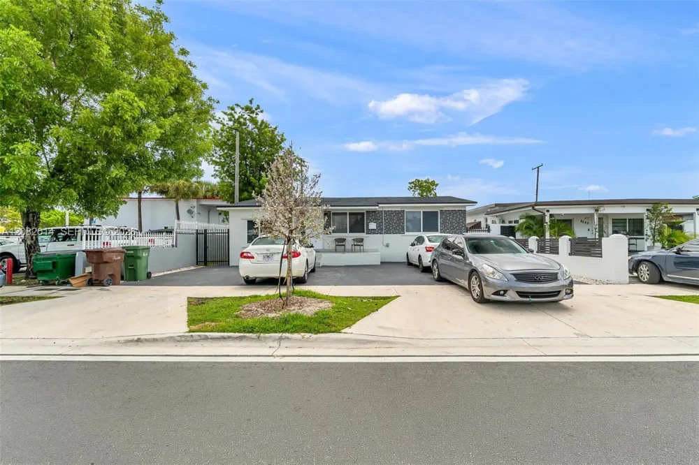4851 E 8th Ct Hialeah, FL 33013
