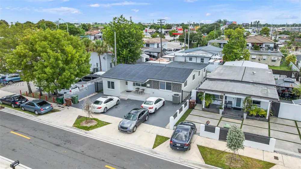 4851 E 8th Ct Hialeah, FL 33013