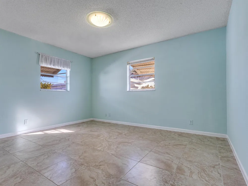 2016 SW Golf Lane SW Boynton Beach, FL 33426