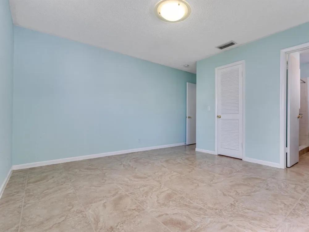 2016 SW Golf Lane SW Boynton Beach, FL 33426