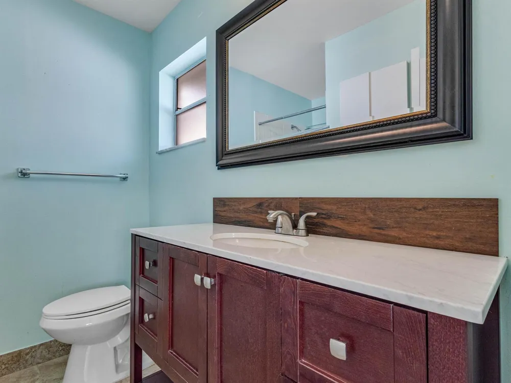 2016 SW Golf Lane SW Boynton Beach, FL 33426