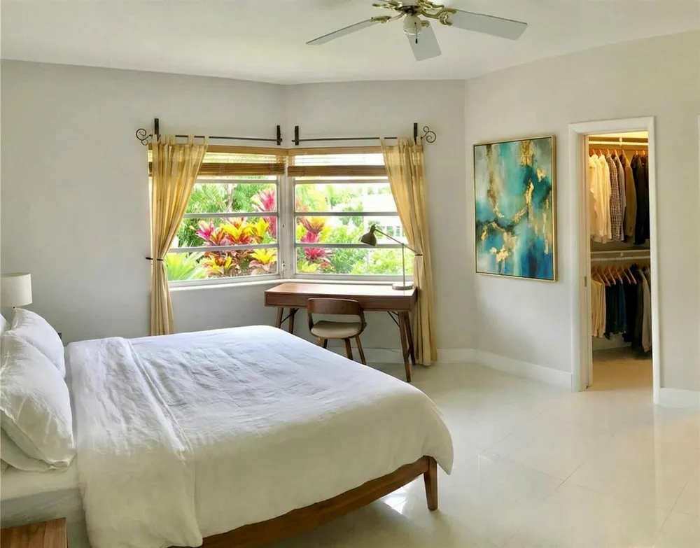 9271 W BAY HARBOR DRIVE #11 Bay Harbor Islands, FL 33154