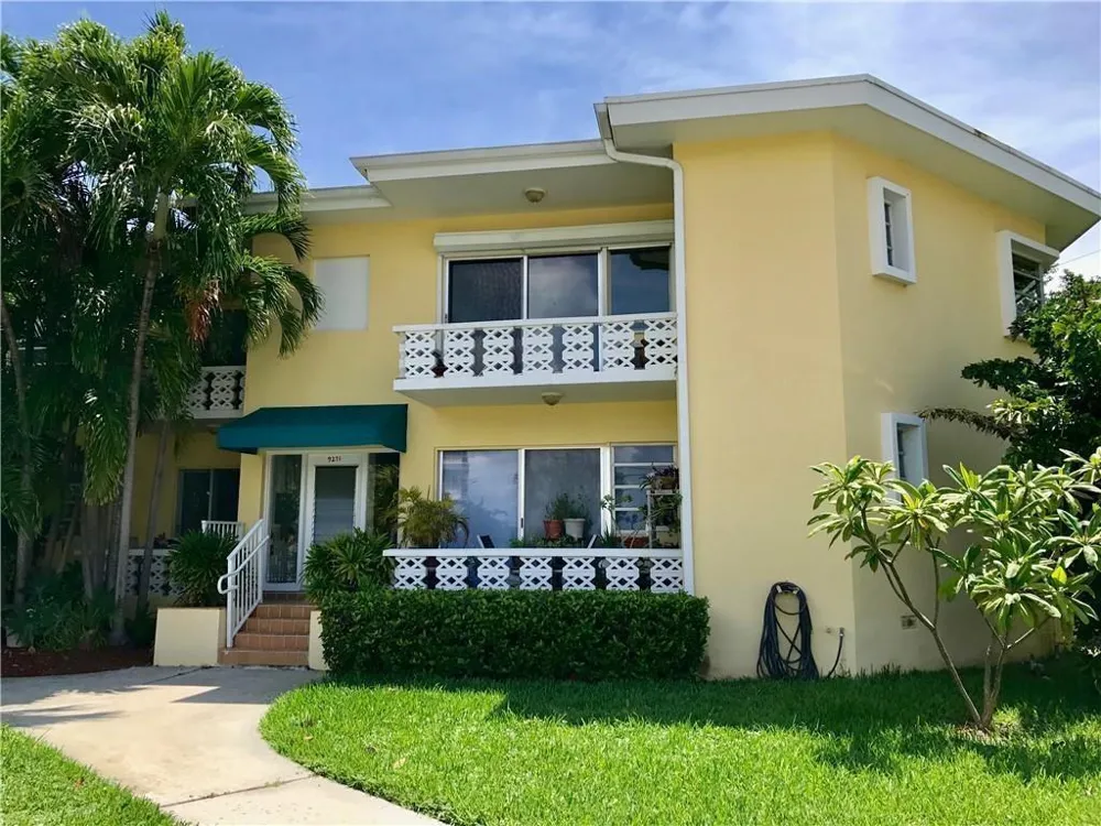 9271 W BAY HARBOR DRIVE #11 Bay Harbor Islands, FL 33154