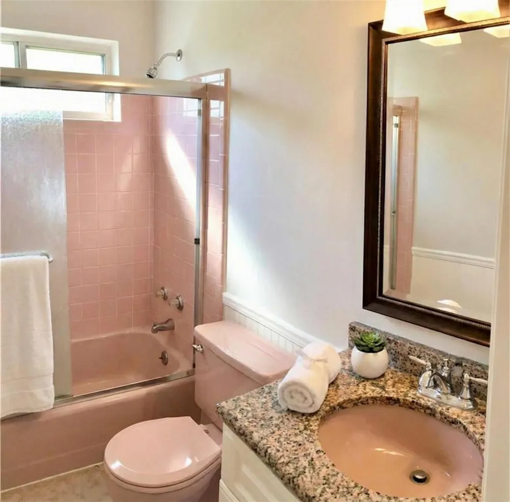 9271 W BAY HARBOR DRIVE #11 Bay Harbor Islands, FL 33154