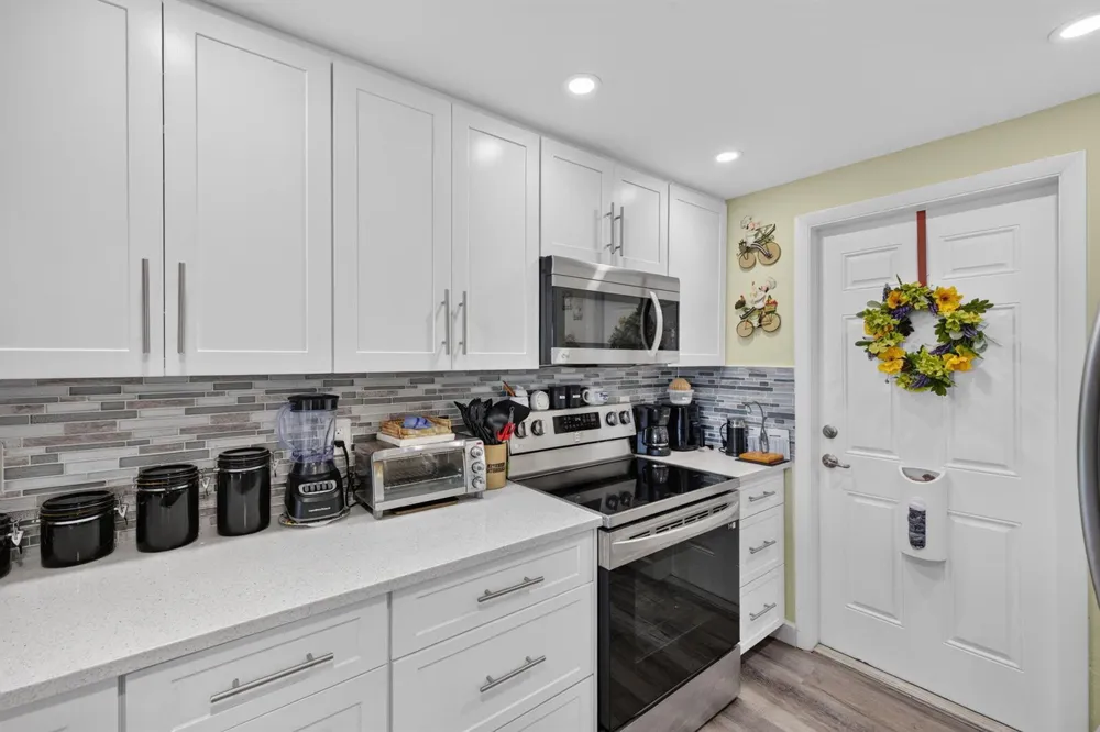 3100 NE 48TH COURT #409 Lighthouse Point, FL 33064