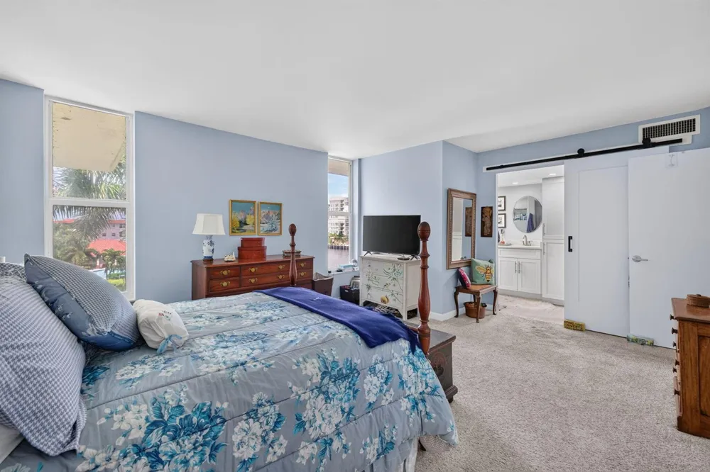 3100 NE 48TH COURT #409 Lighthouse Point, FL 33064