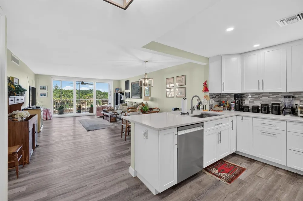 3100 NE 48TH COURT #409 Lighthouse Point, FL 33064