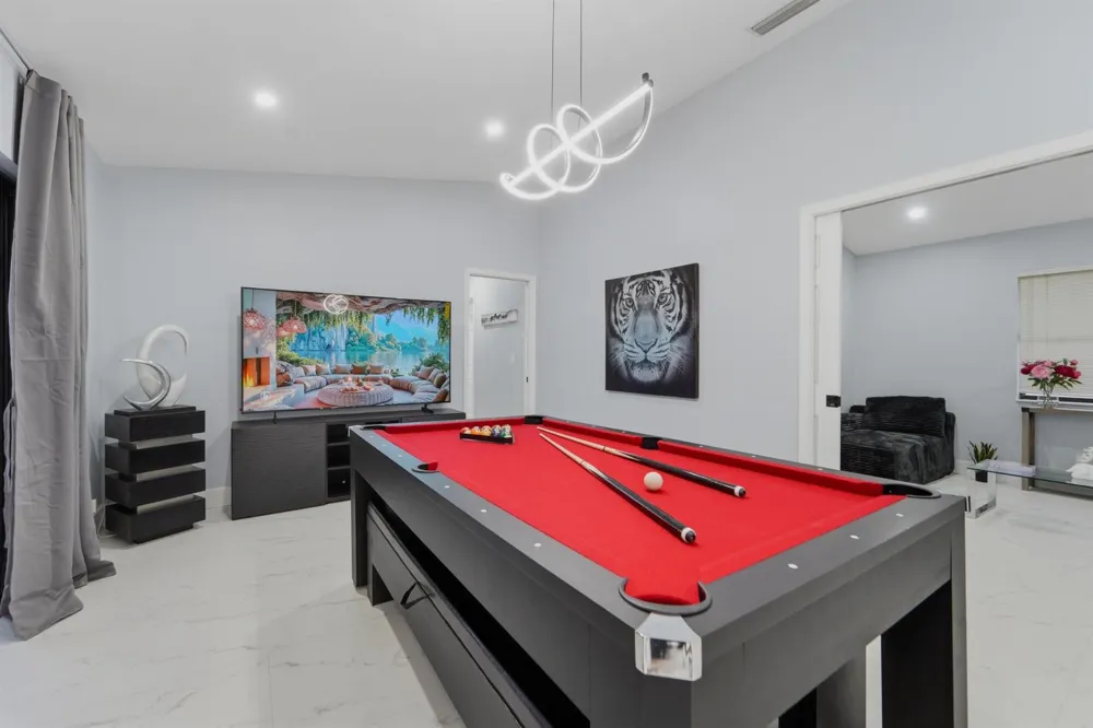 606 JUNIPER PLACE Wellington, FL 33414