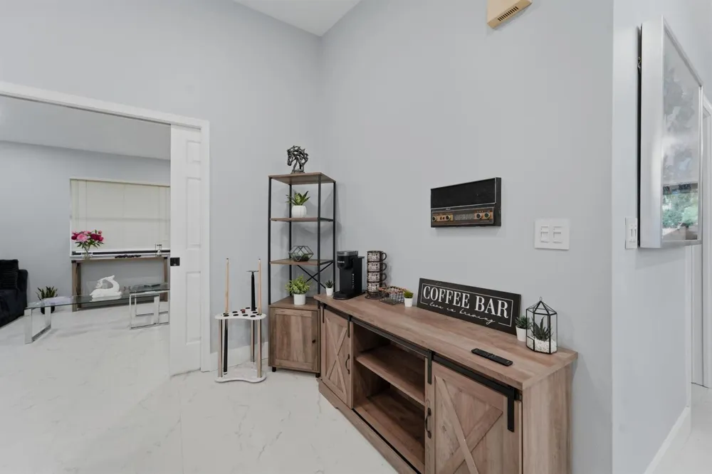 606 JUNIPER PLACE Wellington, FL 33414