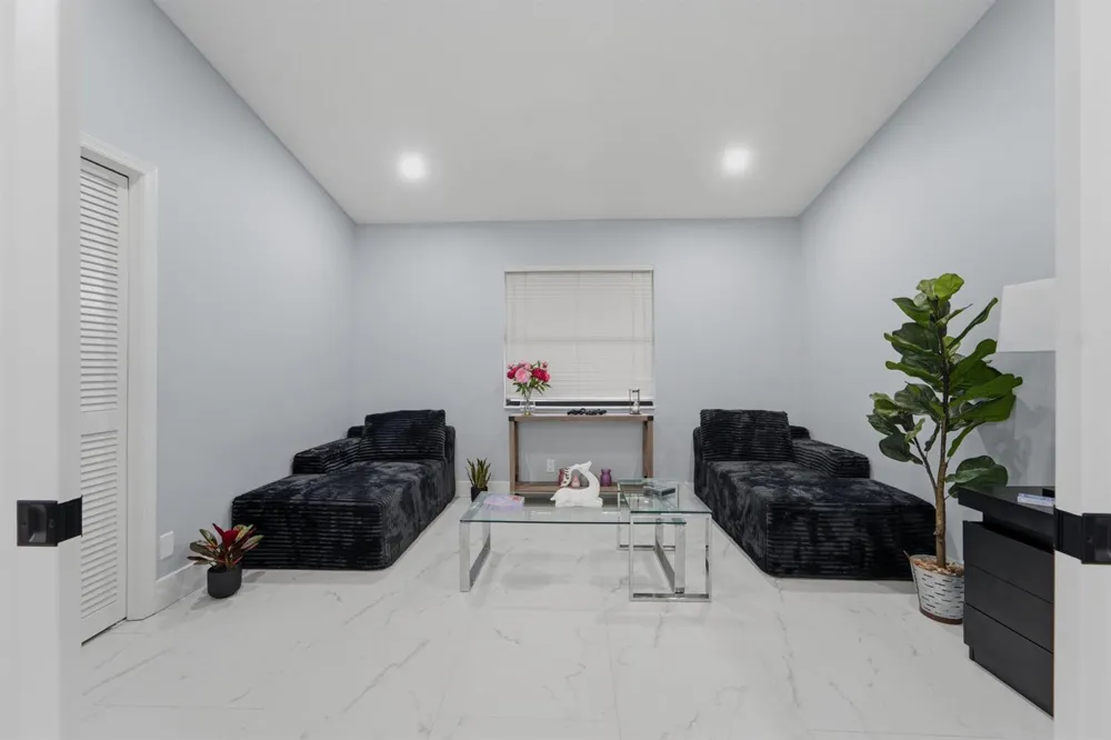 606 JUNIPER PLACE Wellington, FL 33414