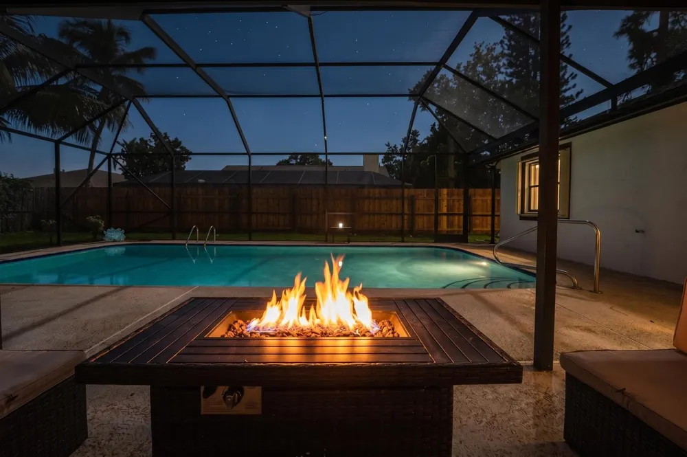 606 JUNIPER PLACE Wellington, FL 33414