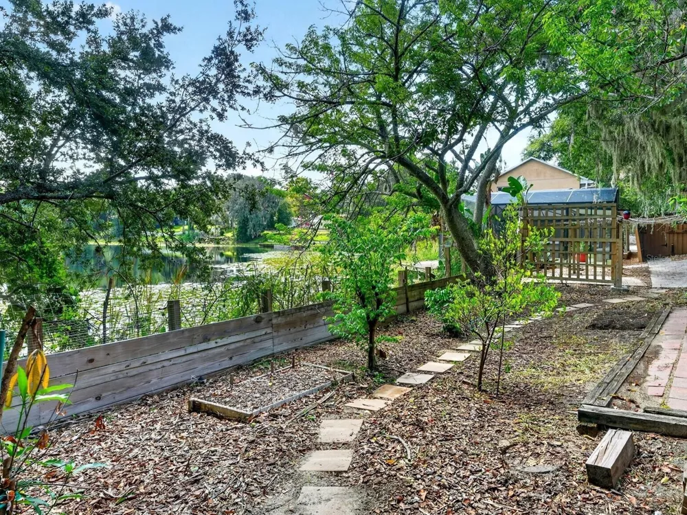 1625 ABRAMS ROAD Eustis, FL 32726