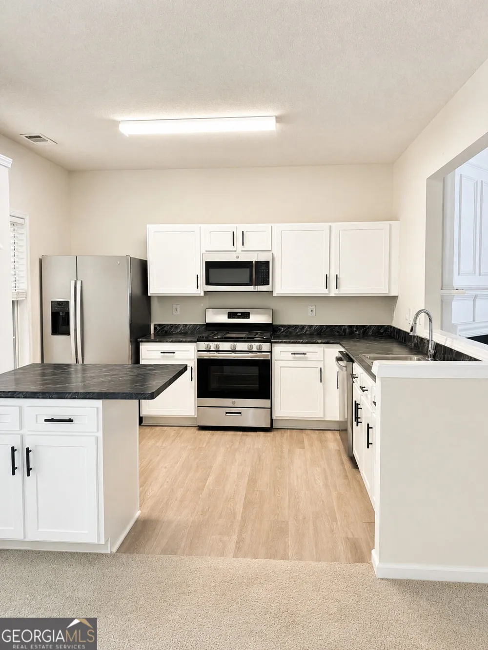 9155 Nesbit Ferry RD Alpharetta, GA 30022