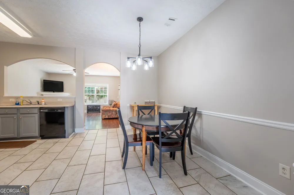 4 Madaline LN Dawsonville, GA 30534